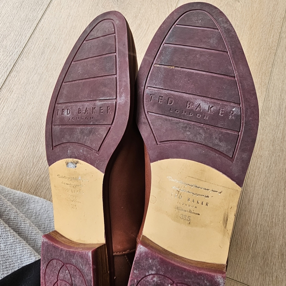 Ted Baker Equiise Cabin Leather Chelsea Boot in Tan - Picture 8 of 8
